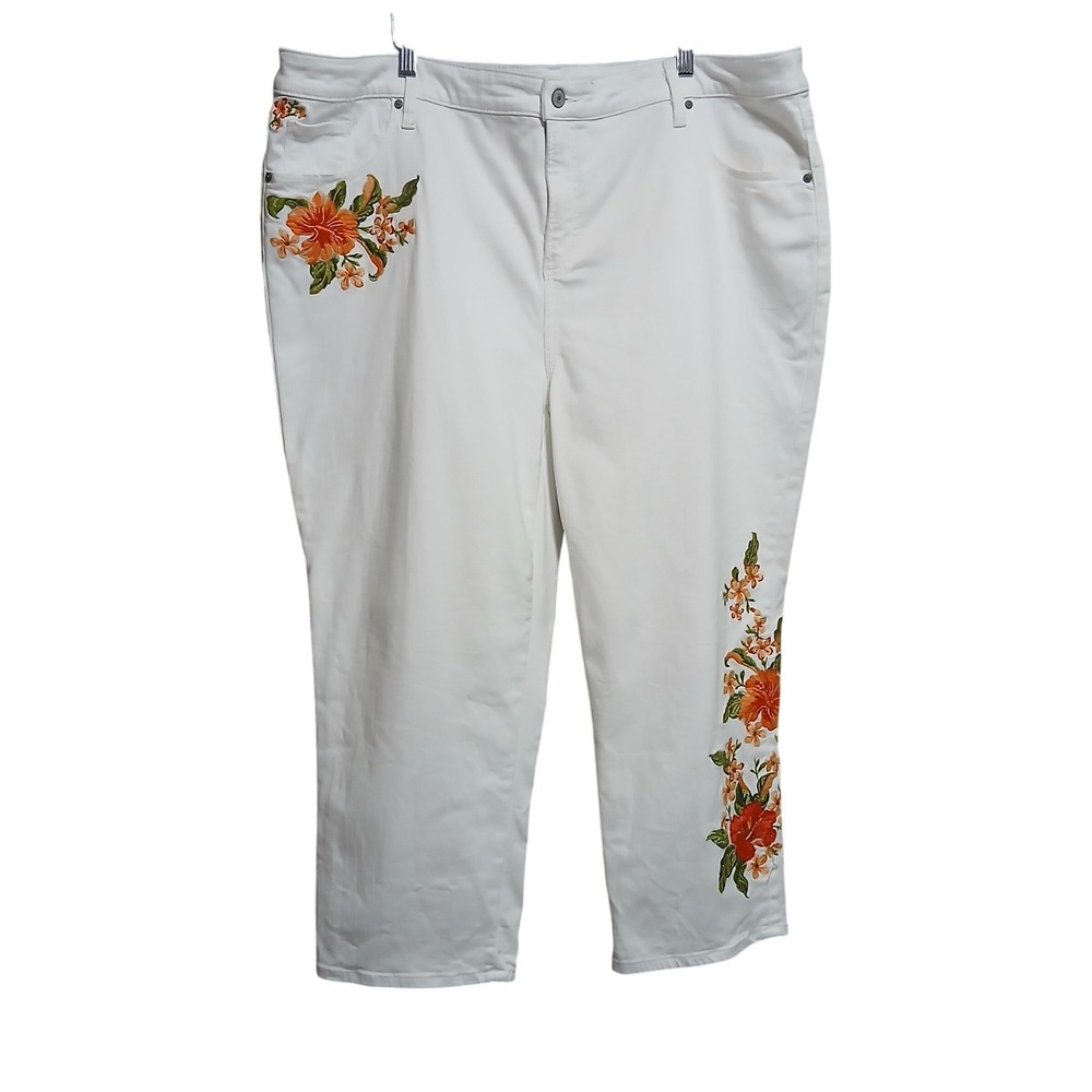 Chicos So‎ Slimming Girlfriend Slim Leg Crop Embroidered Floral White Jeans 20